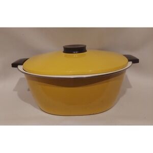 Catherine Holm Vintage Yellow 10 Inch Enamelware Pot Dutch Oven with Lid
